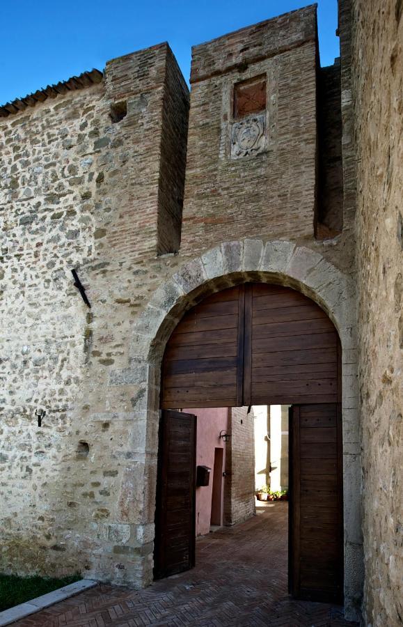 Torre Della Botonta Bed & Breakfast Castel Ritaldi Ngoại thất bức ảnh