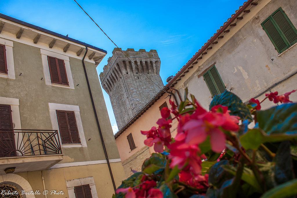 Torre Della Botonta Bed & Breakfast Castel Ritaldi Ngoại thất bức ảnh