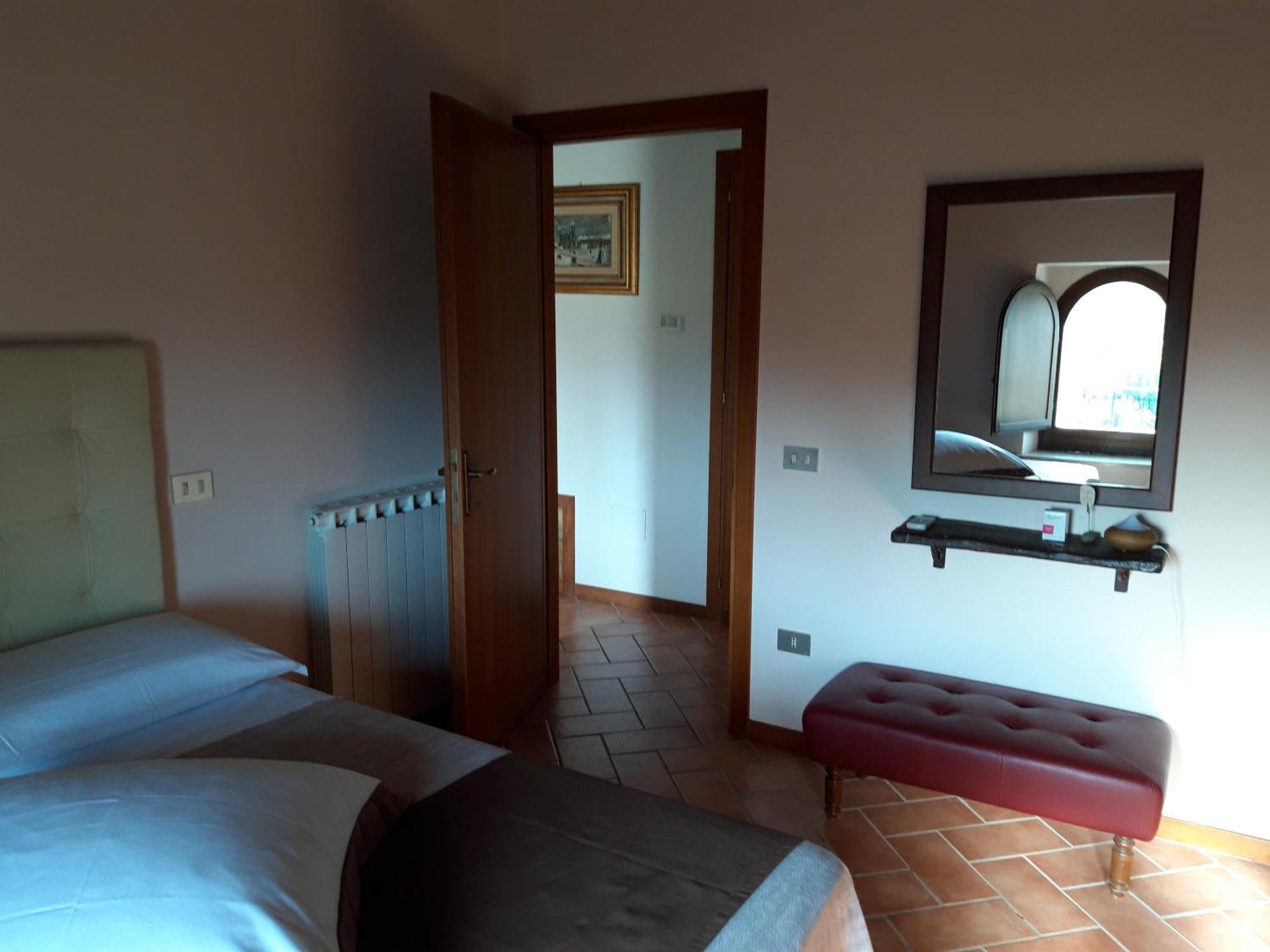 Torre Della Botonta Bed & Breakfast Castel Ritaldi Phòng bức ảnh