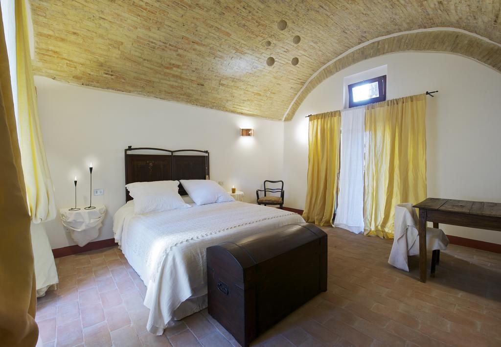 Torre Della Botonta Bed & Breakfast Castel Ritaldi Phòng bức ảnh