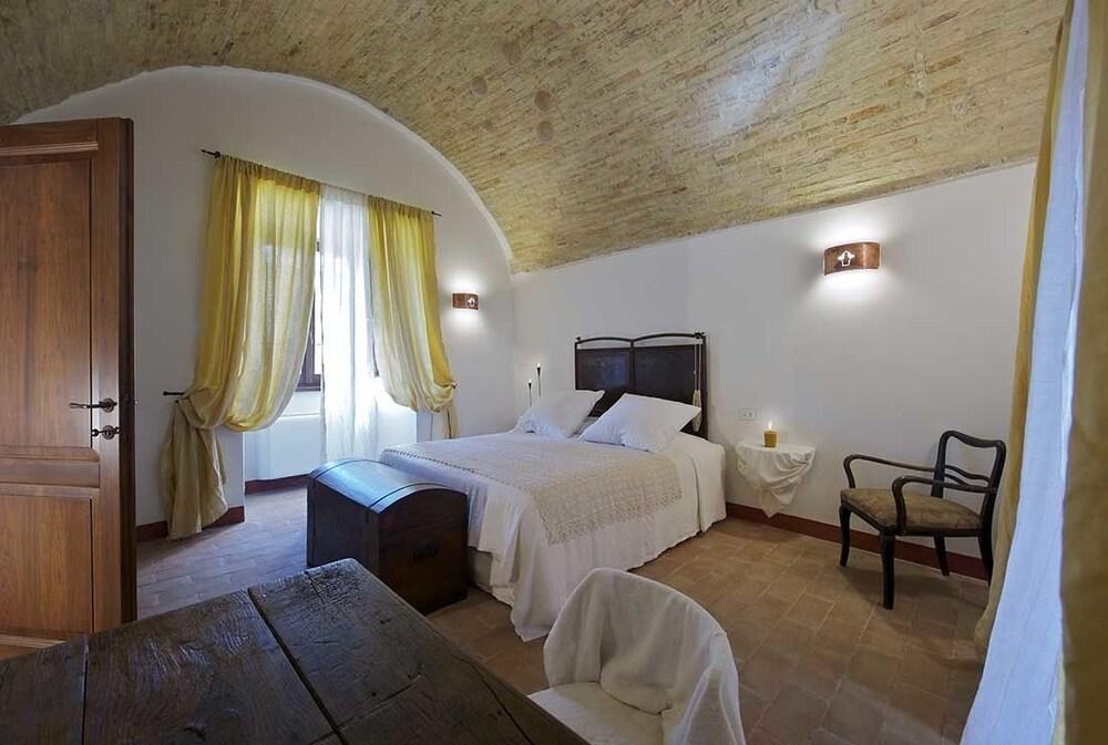 Torre Della Botonta Bed & Breakfast Castel Ritaldi Ngoại thất bức ảnh