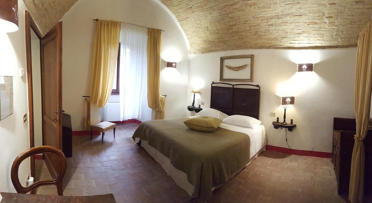Torre Della Botonta Bed & Breakfast Castel Ritaldi Ngoại thất bức ảnh